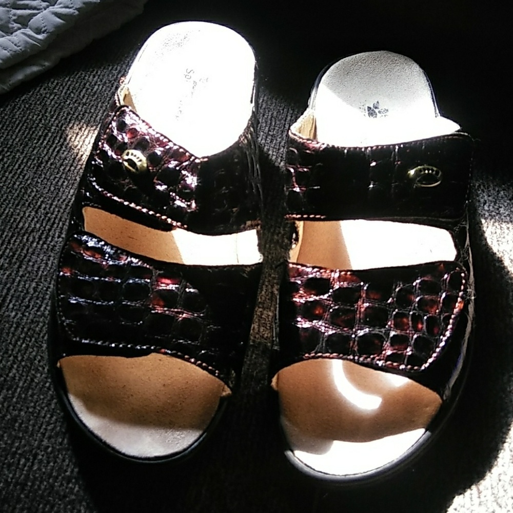 Spring Step sandals barely used